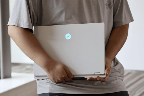 深夜开黑不扰民，AI高静游戏本是毕业生的最优解吗？