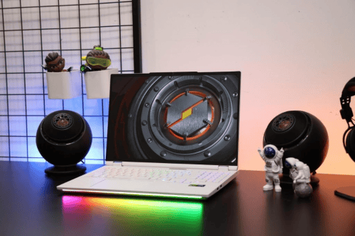 深夜开黑不扰民，AI高静游戏本是毕业生的最优解吗？