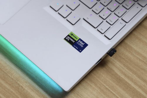 深夜开黑不扰民，AI高静游戏本是毕业生的最优解吗？