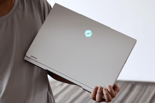 深夜开黑不扰民，AI高静游戏本是毕业生的最优解吗？